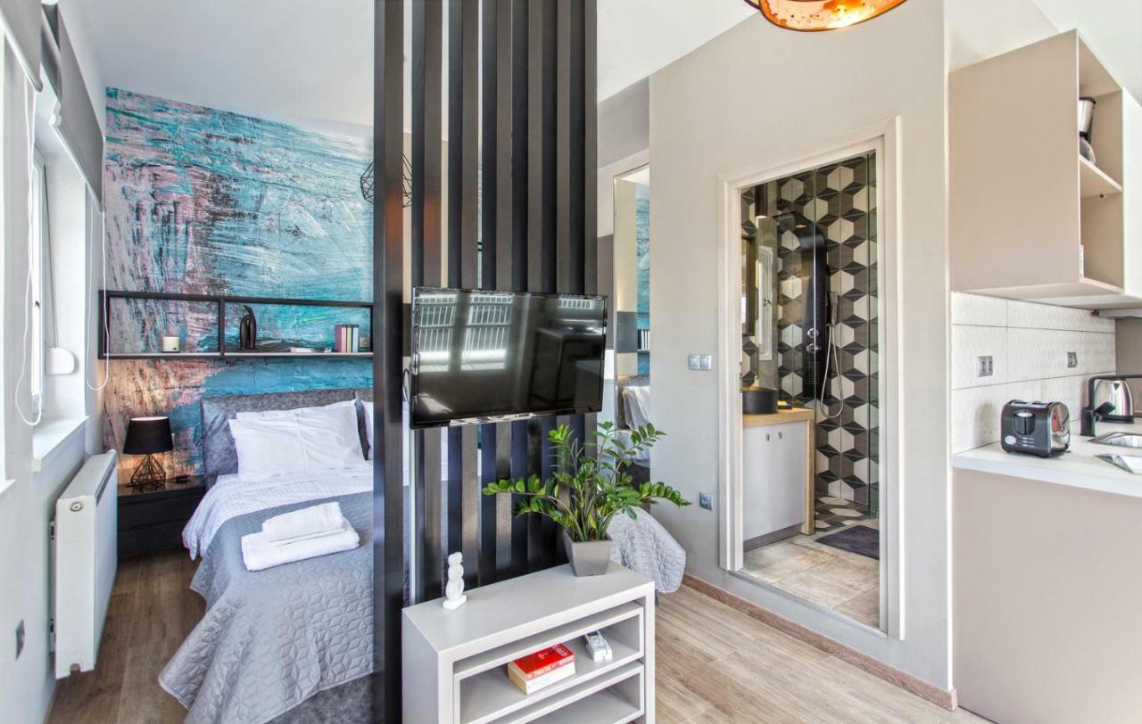 Goddess Apartment